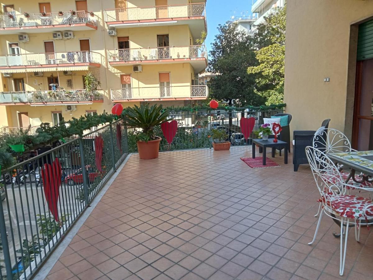 ポルティチ La Terrazza Di Monica & Teresa Bed & Breakfast エクステリア 写真