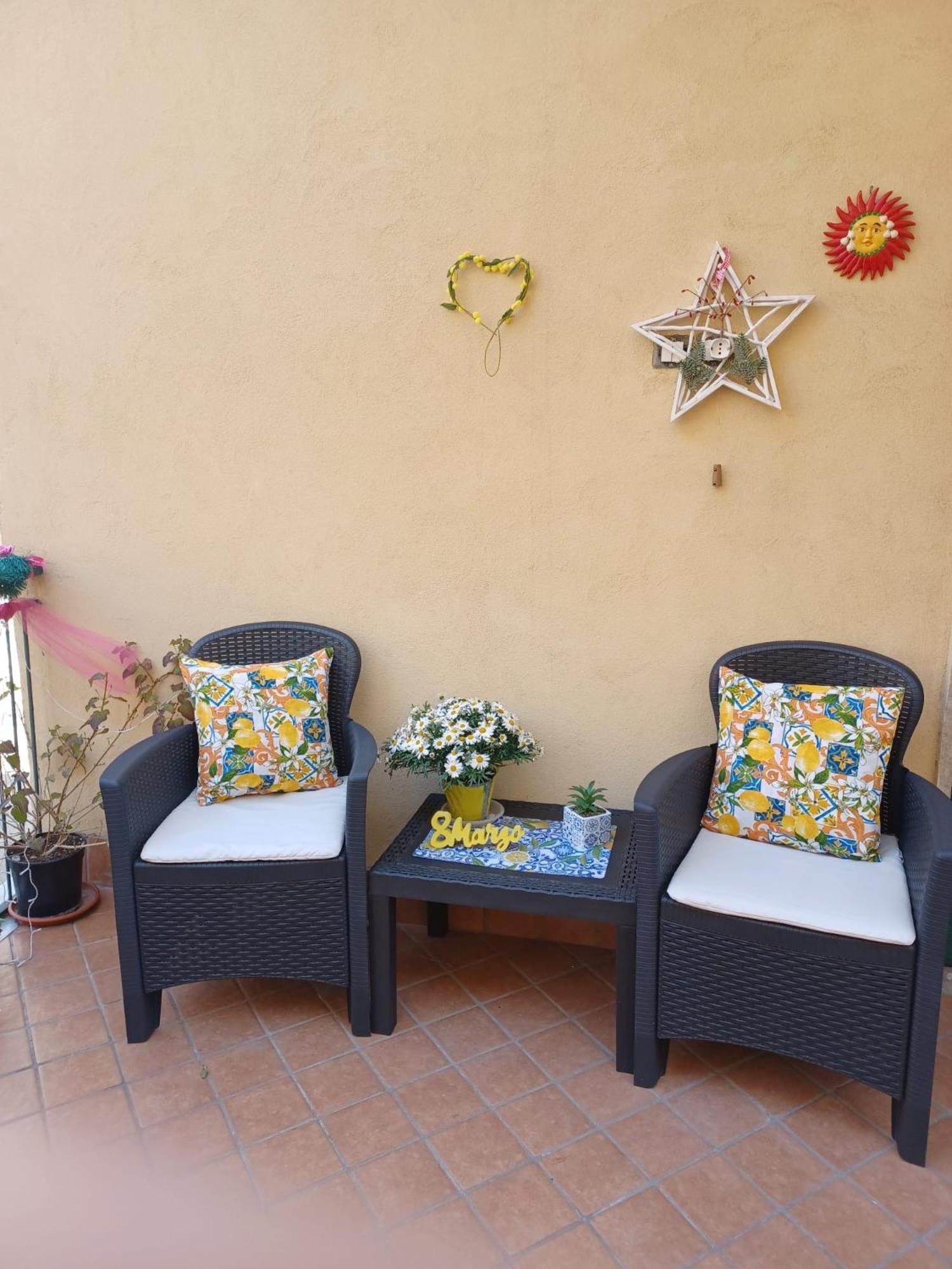 ポルティチ La Terrazza Di Monica & Teresa Bed & Breakfast エクステリア 写真