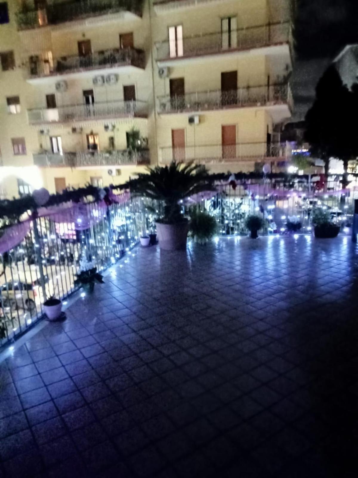 ポルティチ La Terrazza Di Monica & Teresa Bed & Breakfast エクステリア 写真