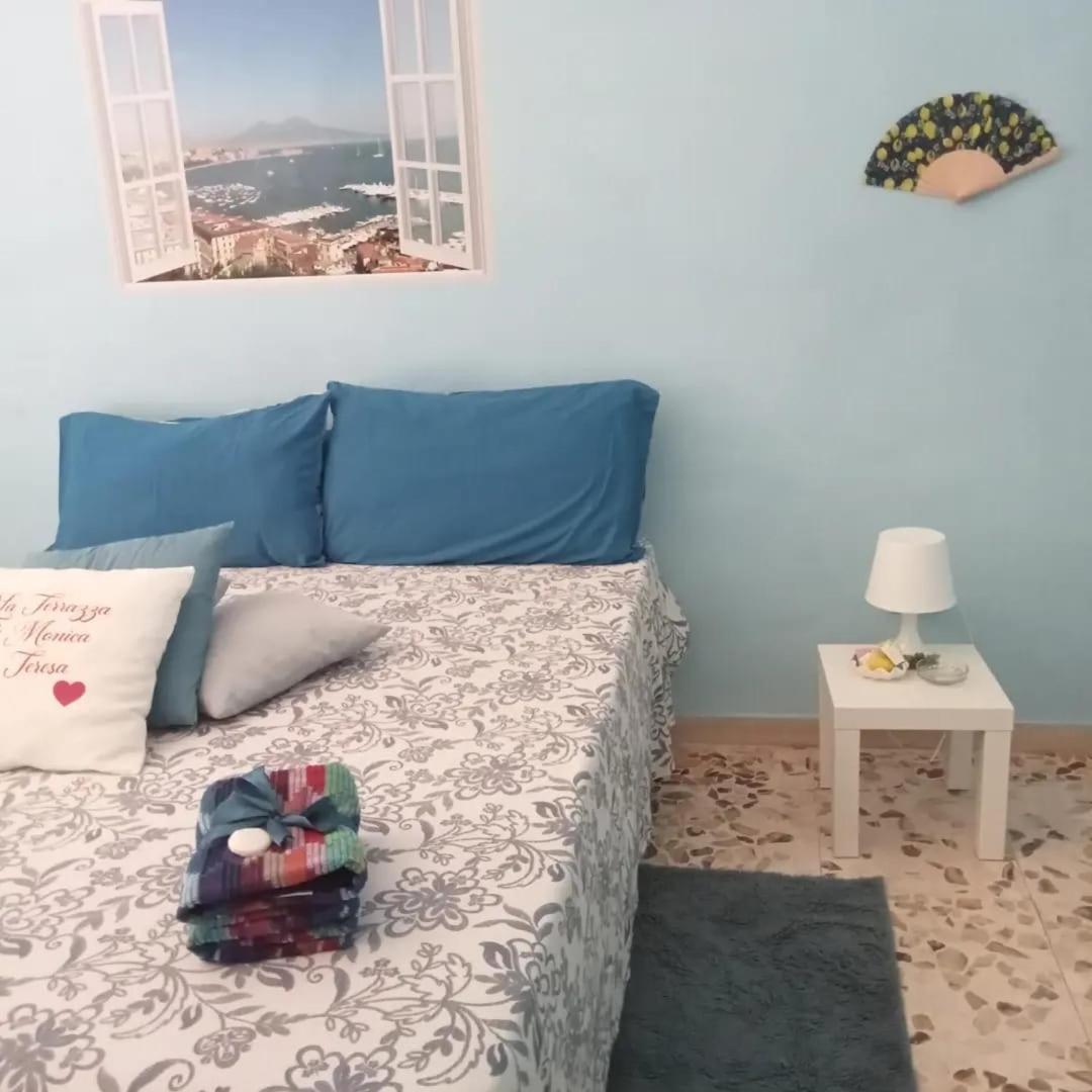 ポルティチ La Terrazza Di Monica & Teresa Bed & Breakfast エクステリア 写真