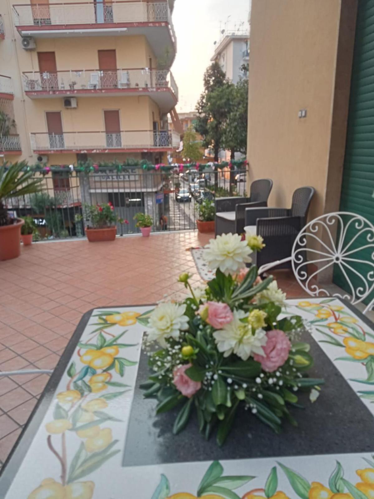 ポルティチ La Terrazza Di Monica & Teresa Bed & Breakfast エクステリア 写真